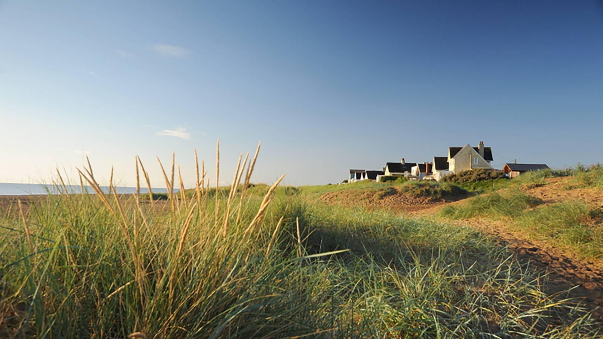 New payment machines and annual passes; easier ways to pay for your coastal parking this season 