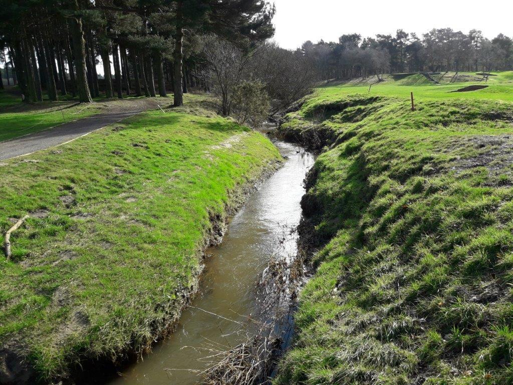 500 metres of river at Market Rasen have been protected thanks to restoration work by officers. 
The techniques used protect the banks from further erosion and improve the in-channel habitat. 
It’s hoped this work will encourage chalk stream species to colonise.
#Lincolnshire 