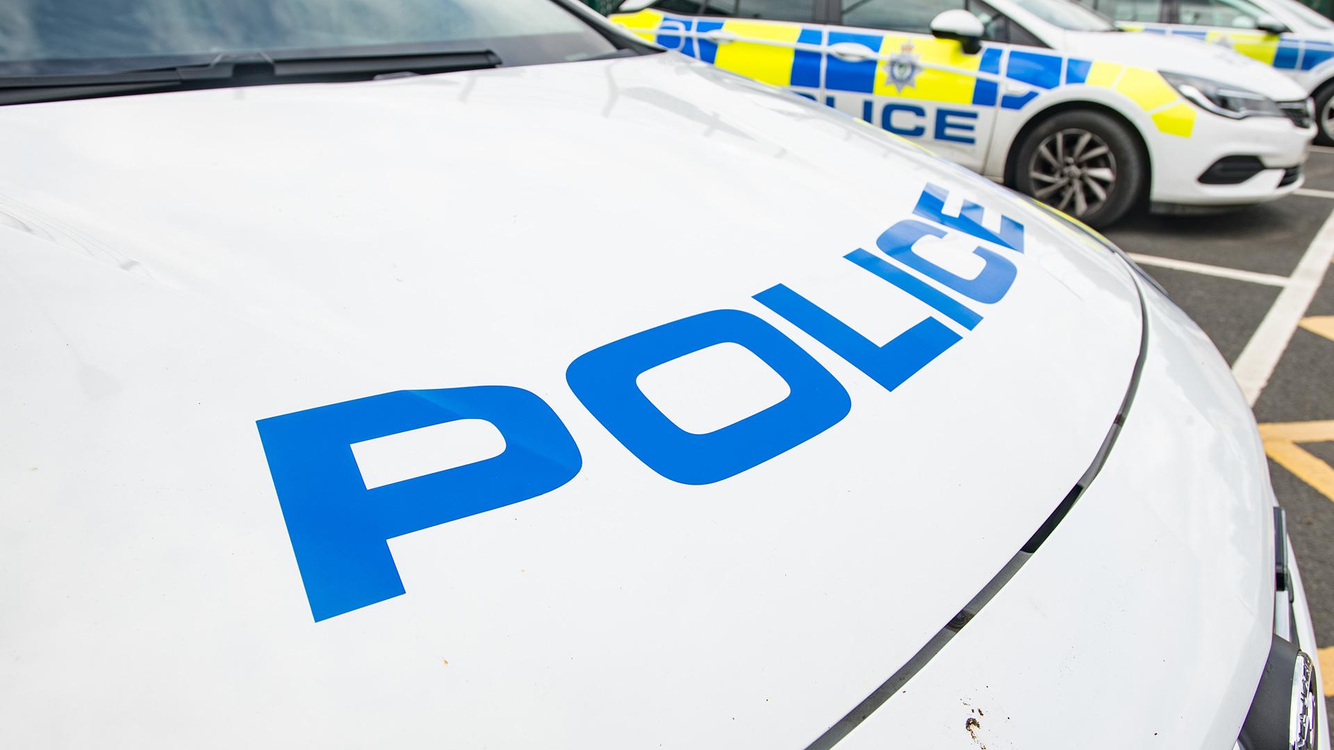 Lincolnshire driver without licence led police on ten mile high-speed chase