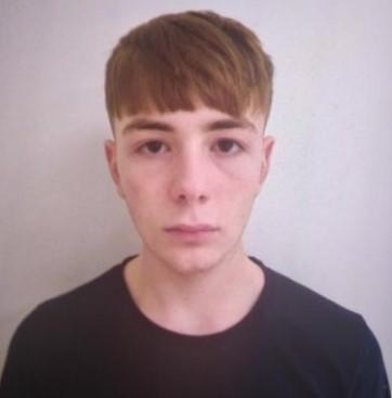 We are growing increasingly concerned for the welfare of 15-year-old Ollie, who was reported missing from Sleaford. 
Officers believe he may have travelled to Milton Keynes and Norfolk and are following up on further lines of inquiry to find him.
More: