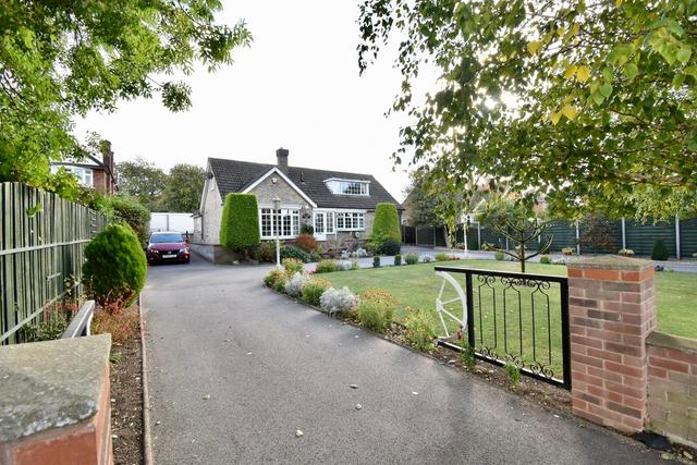 5 bedroom Detached House