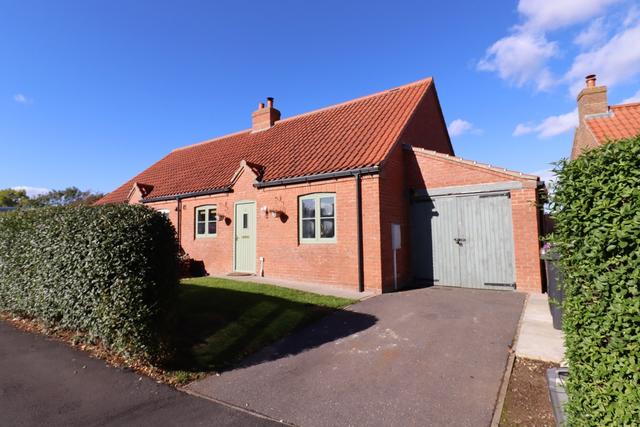 2 bedroom Semi-Detached Bungalow
