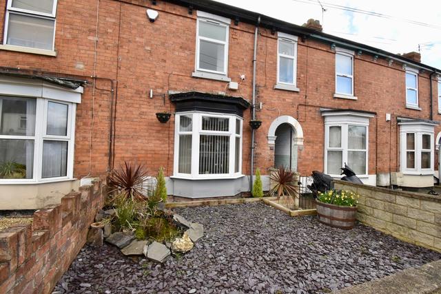3 bedroom Mid Terraced House